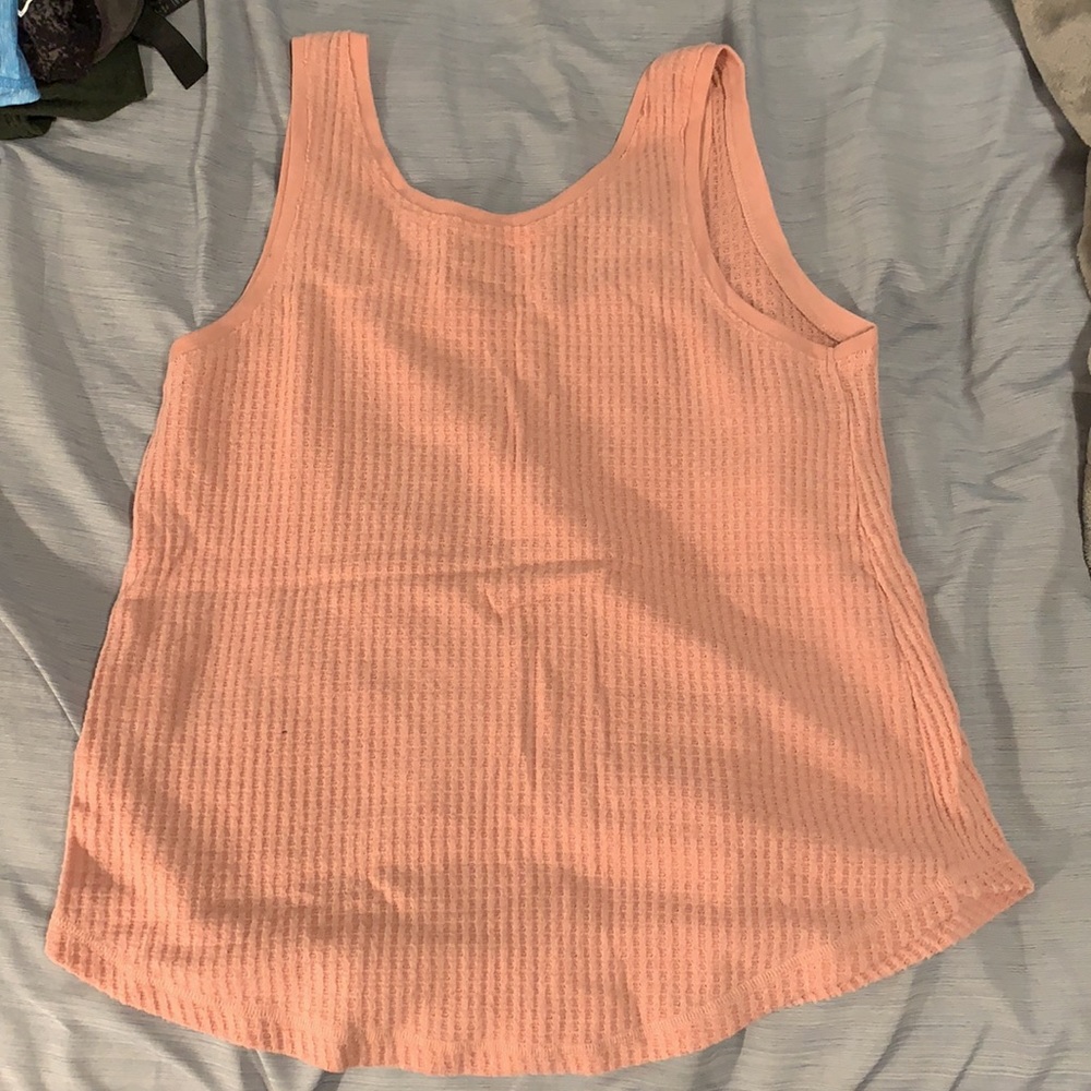 Pink Tank - Picture 2 of 3